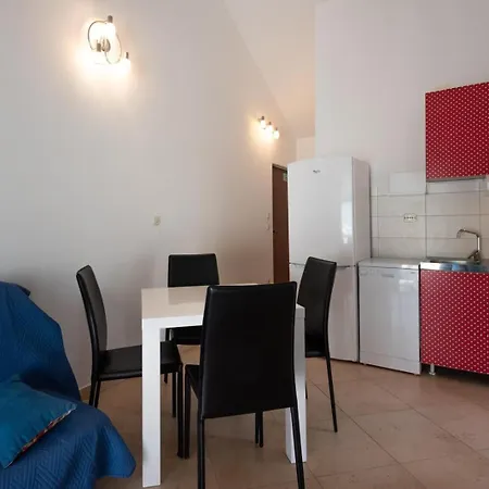 Bruno 3 - Two-room Penthouse - Wonderful View Of The Sea - The Location, First Row To The - 10 Minutes From Supetar Ferry Port - Free Secured Parking - Facilities Nearby Sutivan