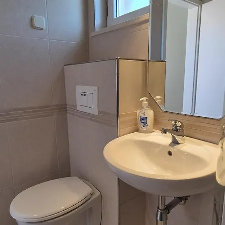 Bruno 3 - Two-room Penthouse - Wonderful View Of The Sea - The Location, First Row To The - 10 Minutes From Supetar Ferry Port - Free Secured Parking - Facilities Nearby